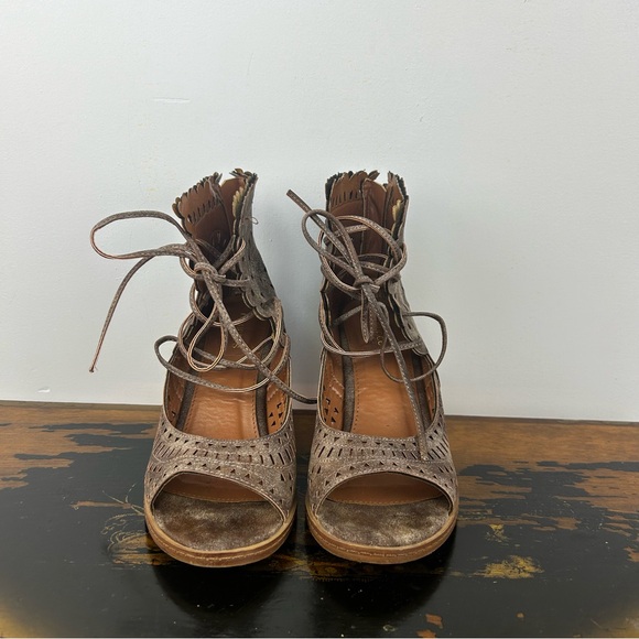 Maurices cage sandal - Picture 2 of 3